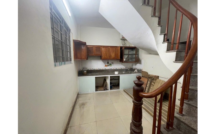 Cho thuê Ở NHÓM 7 NGƯỜI nhà Ngõ oto Định Công Hạ-Hoàng Mai, DT  38m2 x 5 tầng, 3 ngủ khép kín 14 triệu